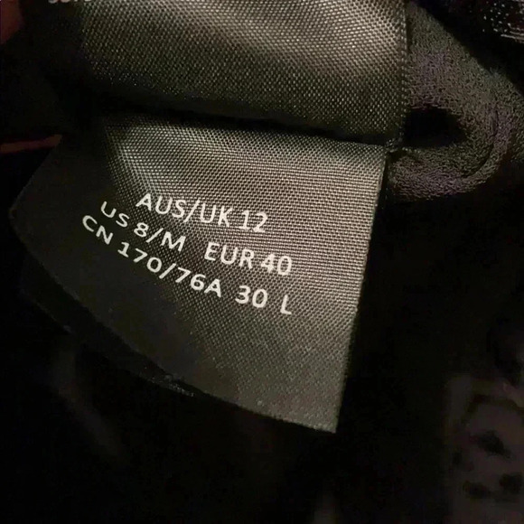 Bardot women’s long sleeves jumper. - Picture 4 of 5